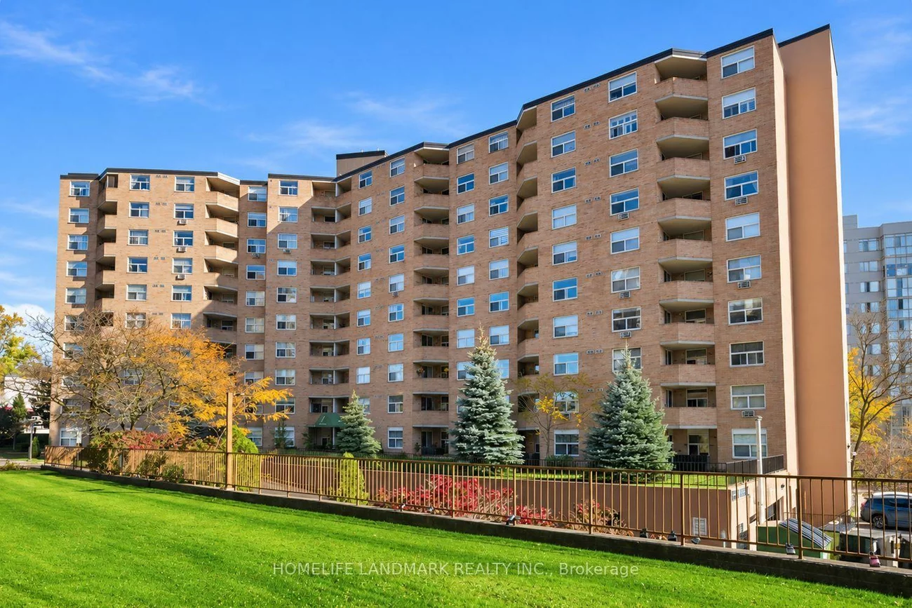 260, Davis, Central Newmarket, Newmarket