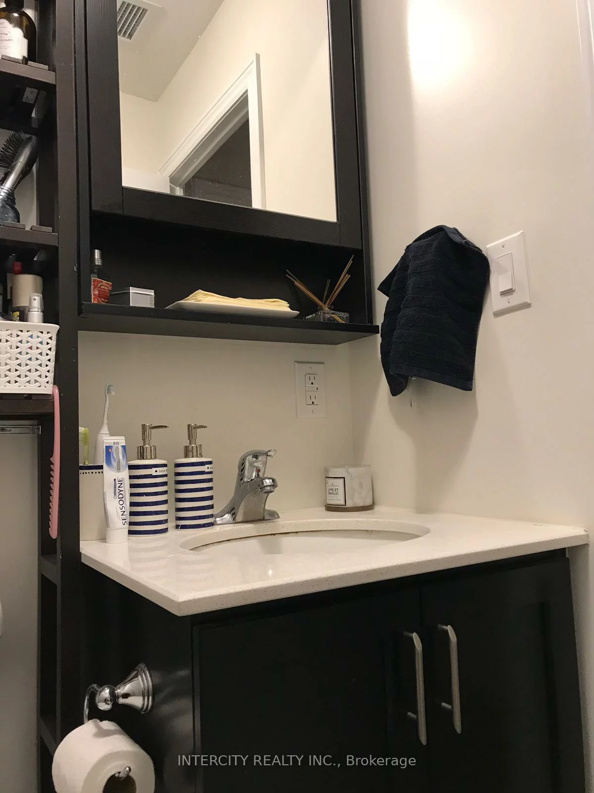 73, Washington, 1002 - CO Central, Oakville
