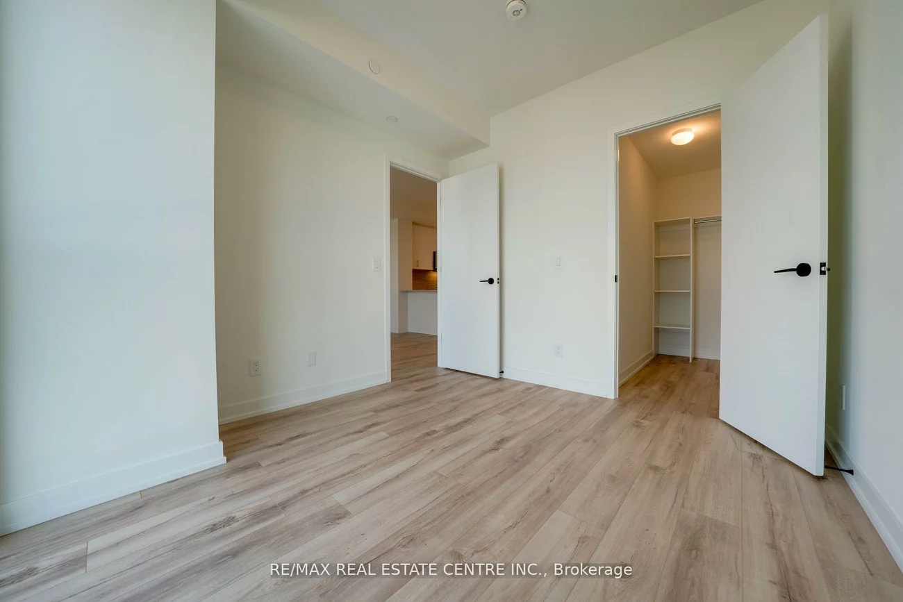 335, Wheat Boom, 1010 - JM Joshua Meadows, Oakville
