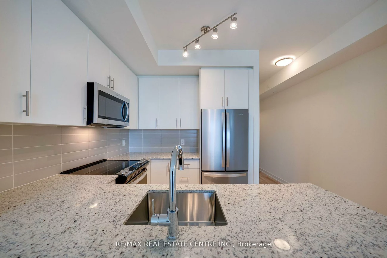 335, Wheat Boom, 1010 - JM Joshua Meadows, Oakville