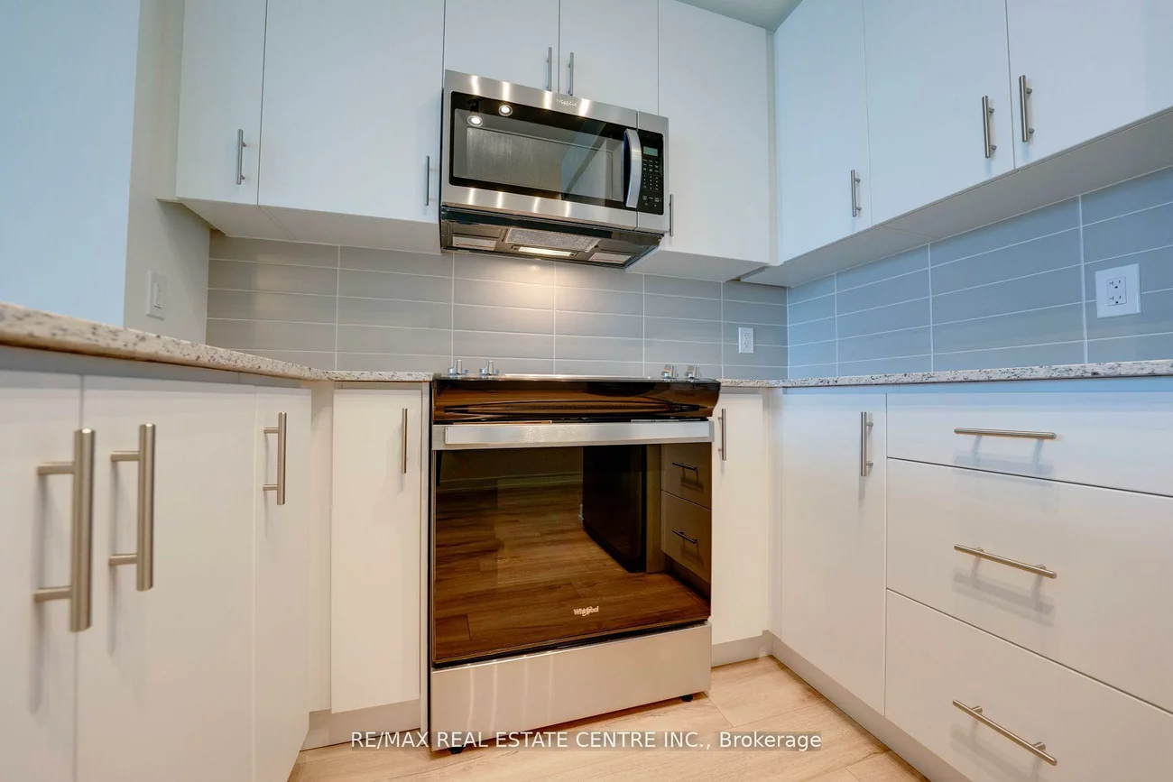335, Wheat Boom, 1010 - JM Joshua Meadows, Oakville