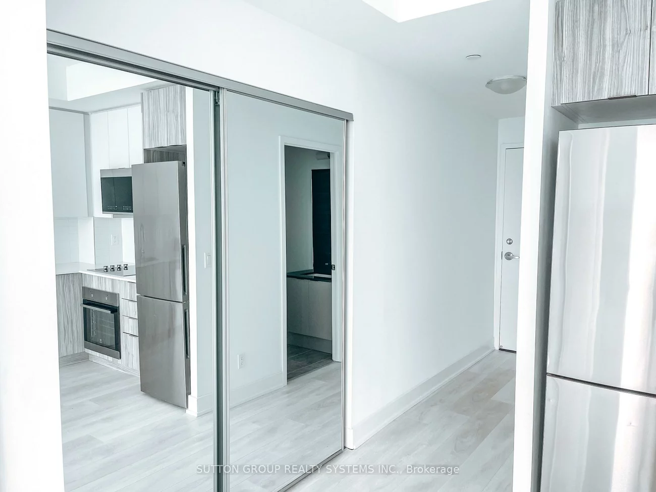 297, OAK WALK, 1015 - RO River Oaks, Oakville