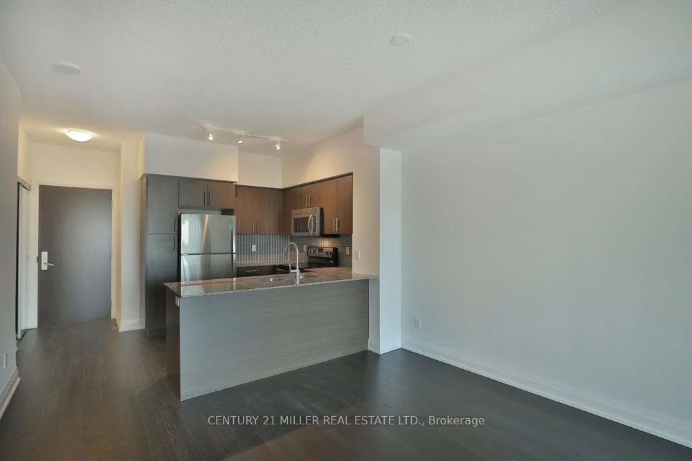 65, Speers, 1014 - QE Queen Elizabeth, Oakville
