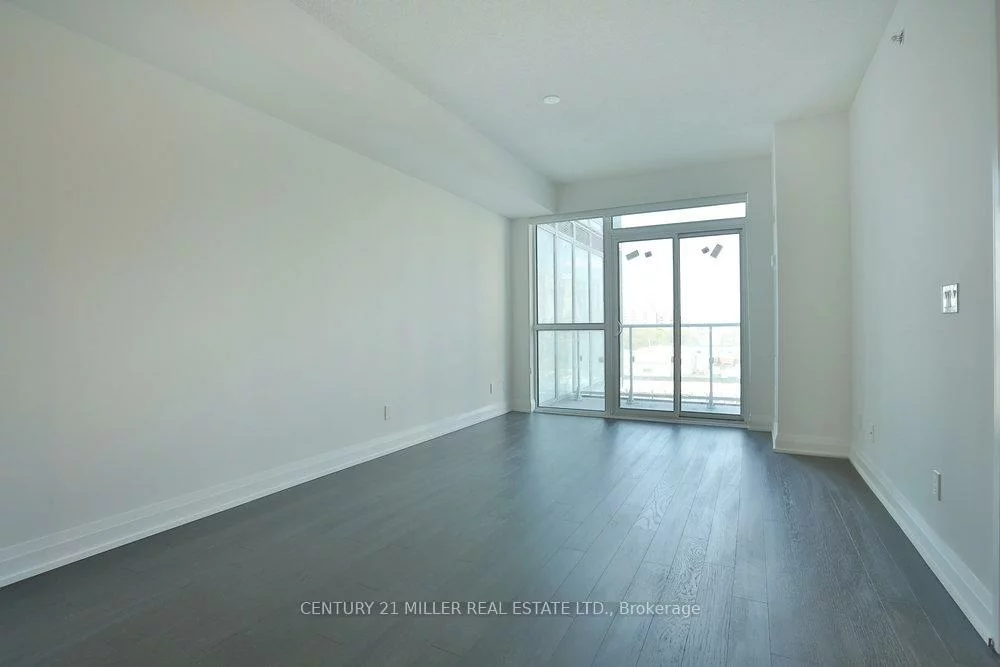 65, Speers, 1014 - QE Queen Elizabeth, Oakville