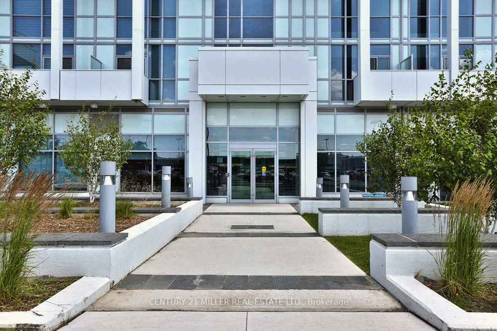 65, Speers, 1014 - QE Queen Elizabeth, Oakville