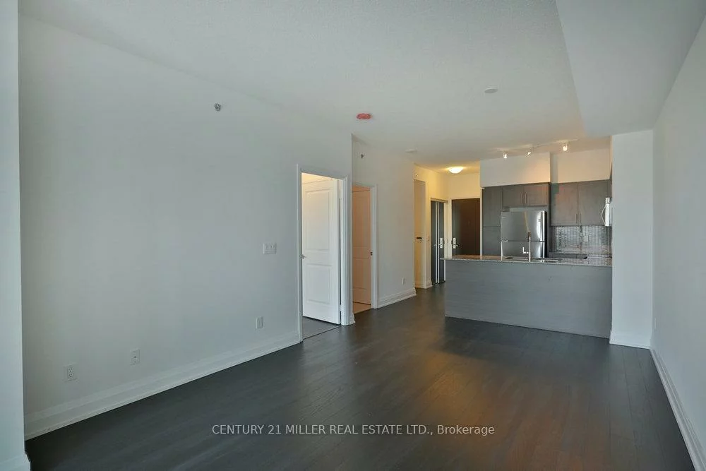 65, Speers, 1014 - QE Queen Elizabeth, Oakville