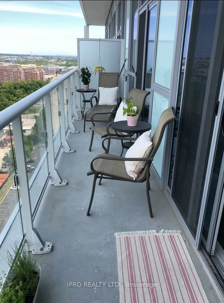 55, Speers, 1014 - QE Queen Elizabeth, Oakville