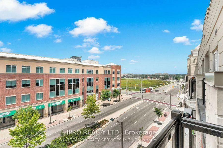 216, Oak Park, 1015 - RO River Oaks, Oakville
