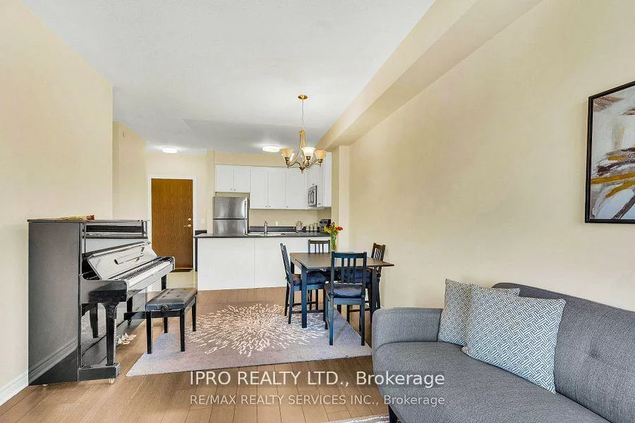 216, Oak Park, 1015 - RO River Oaks, Oakville