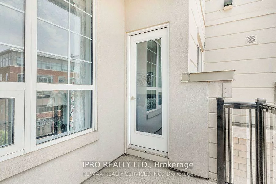 216, Oak Park, 1015 - RO River Oaks, Oakville