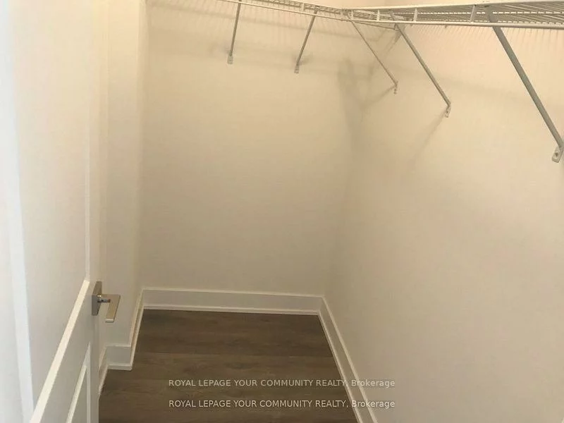 297, Oak Walk, 1015 - RO River Oaks, Oakville