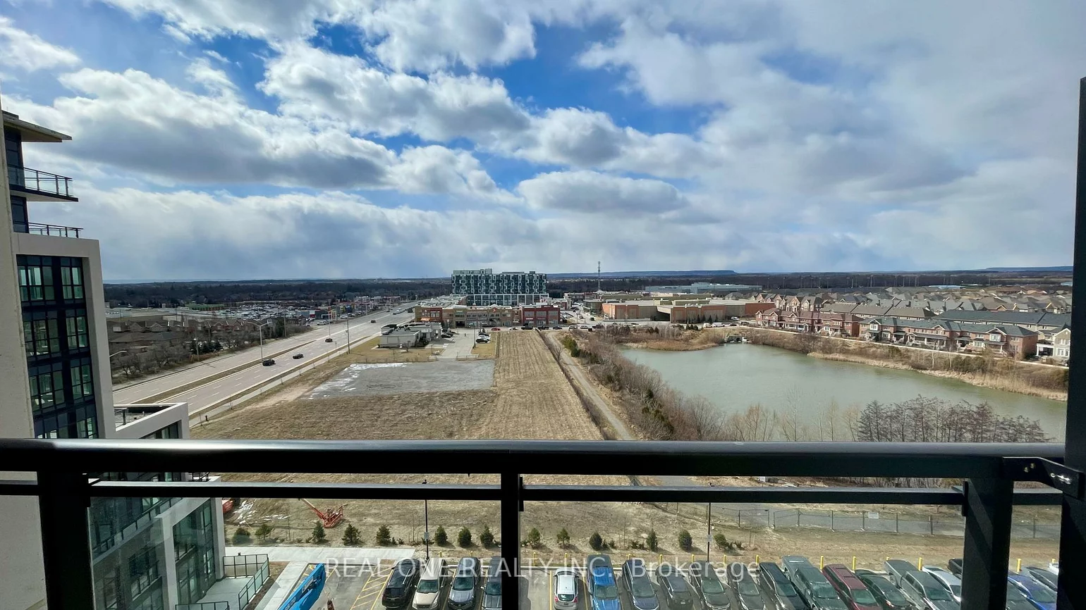 405, dundas, 1008 - GO Glenorchy, Oakville