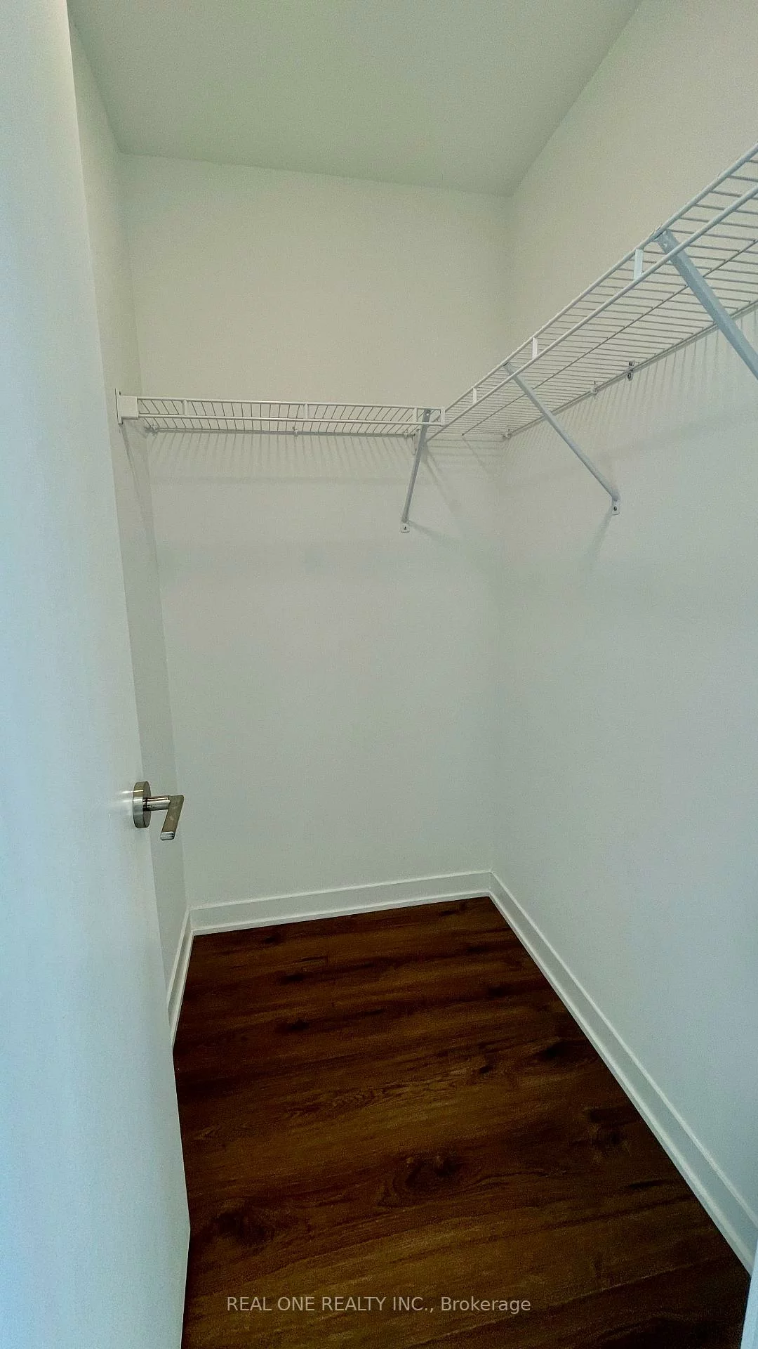 405, dundas, 1008 - GO Glenorchy, Oakville