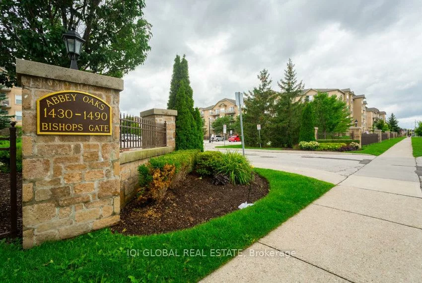 1490, Bishops, 1007 - GA Glen Abbey, Oakville