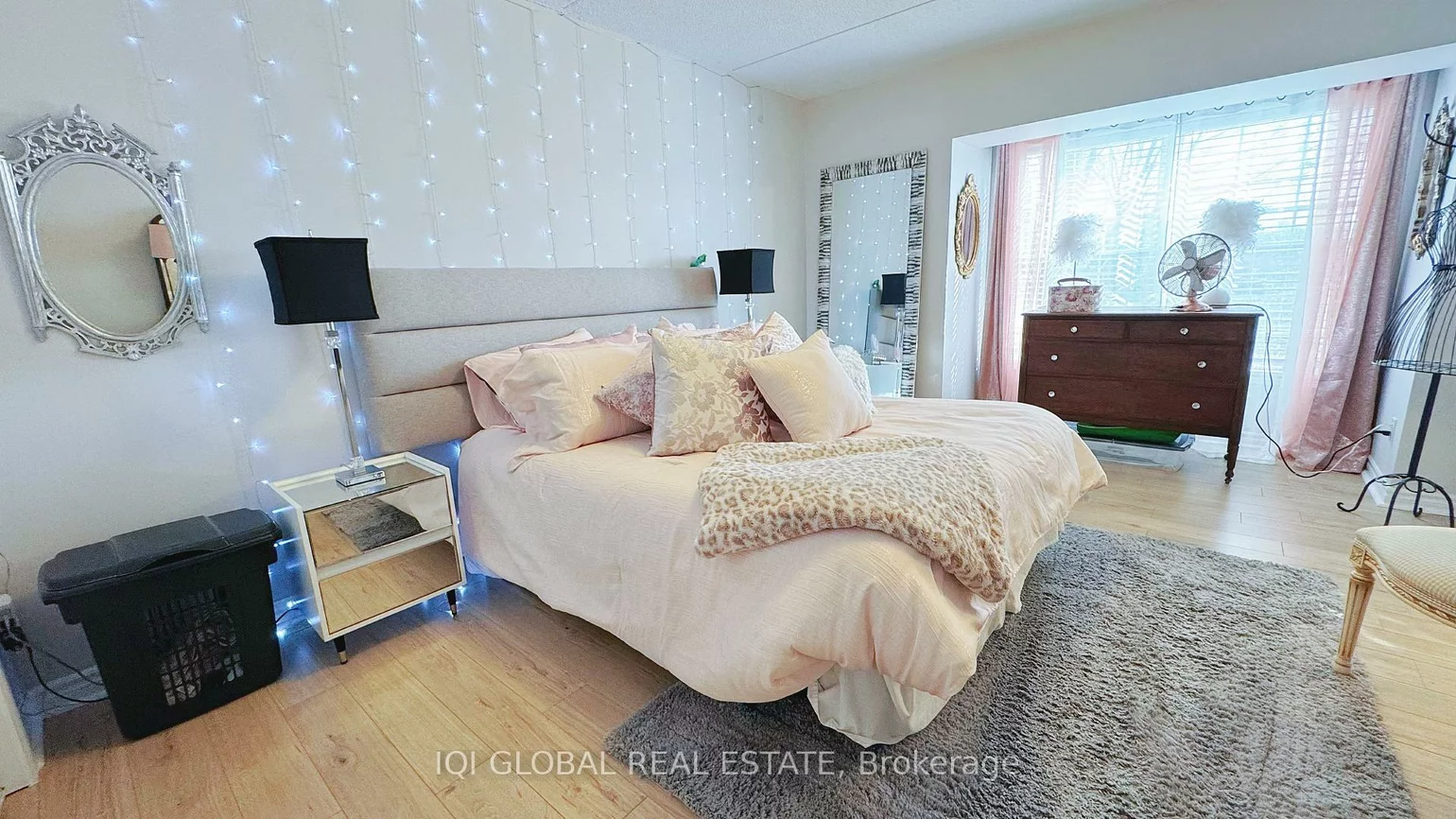 1490, Bishops, 1007 - GA Glen Abbey, Oakville