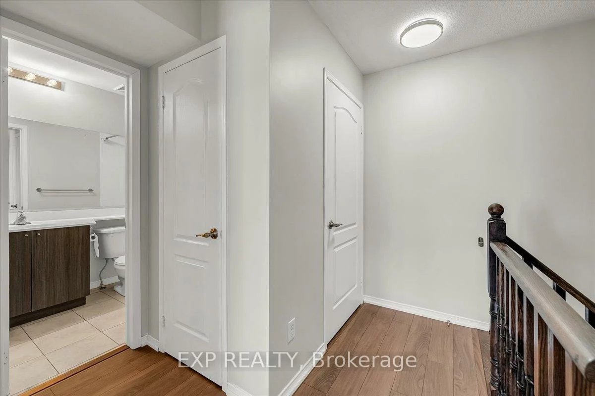 2557, Sixth, 1015 - RO River Oaks, Oakville