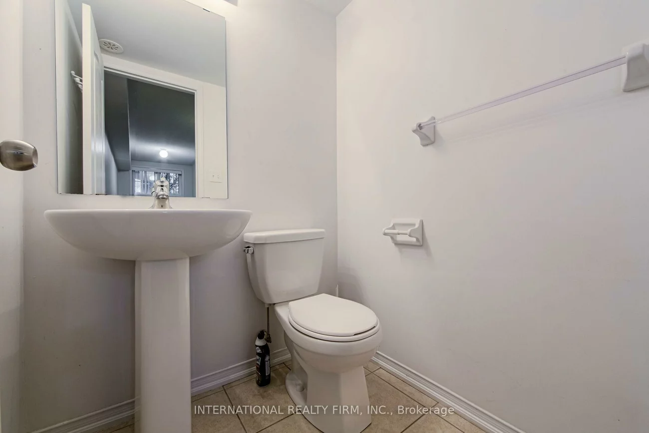 2488, Post, 1015 - RO River Oaks, Oakville