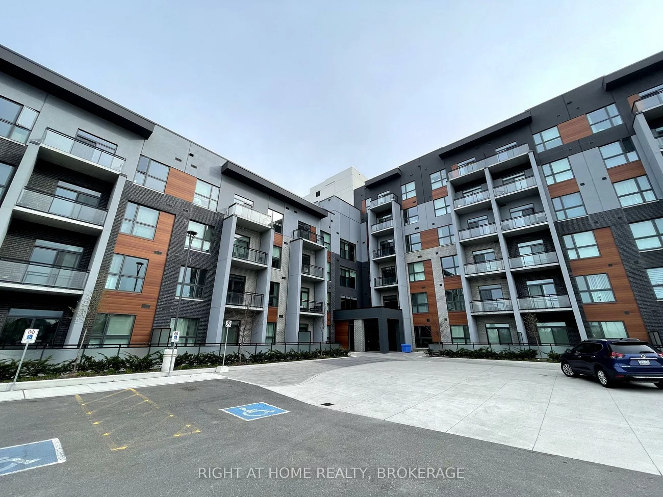 95, Dundas, 1008 - GO Glenorchy, Oakville