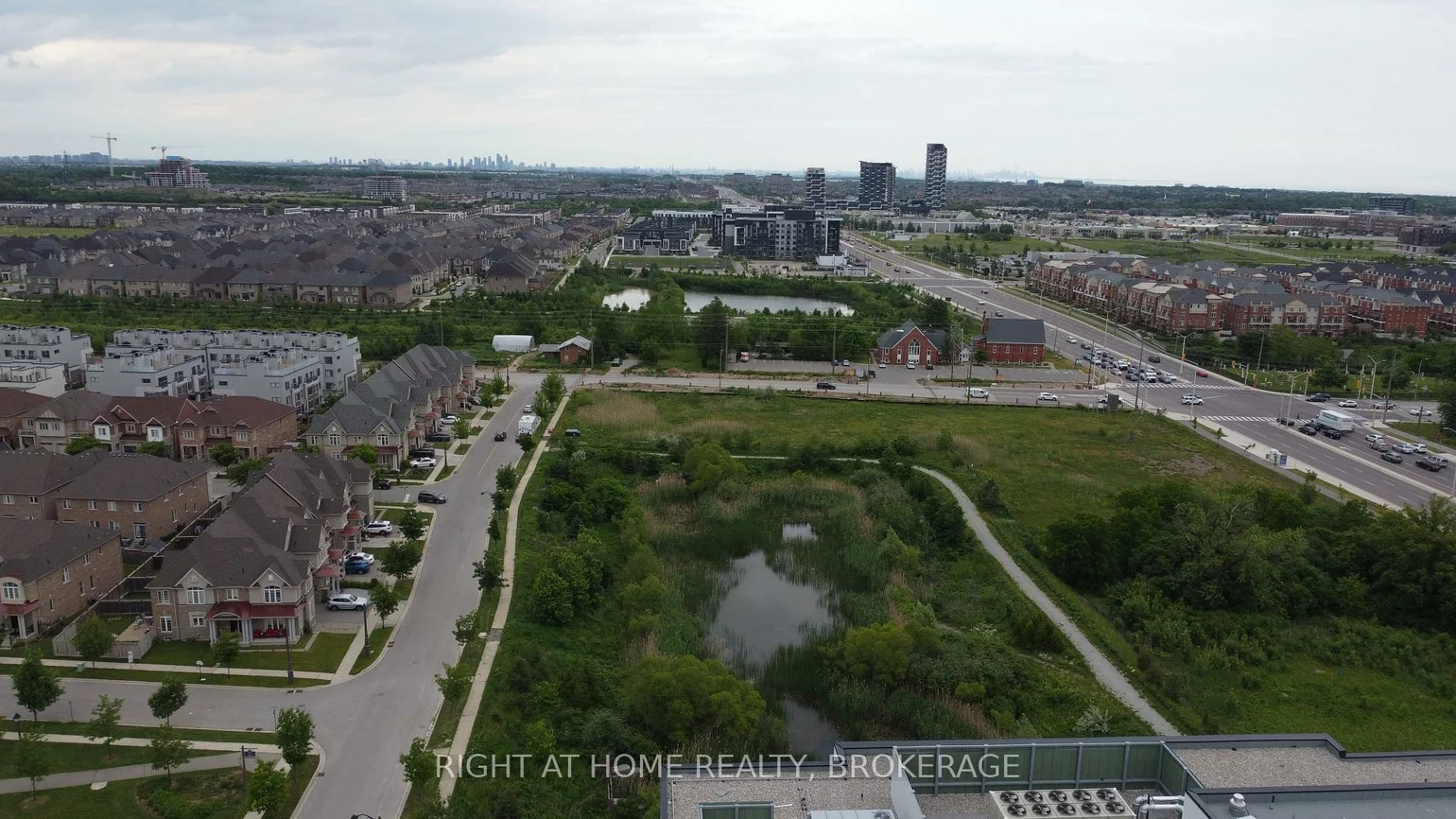 95, Dundas, 1008 - GO Glenorchy, Oakville