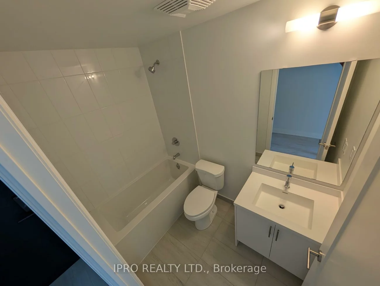 412, Silver Maple, 1010 - JM Joshua Meadows, Oakville