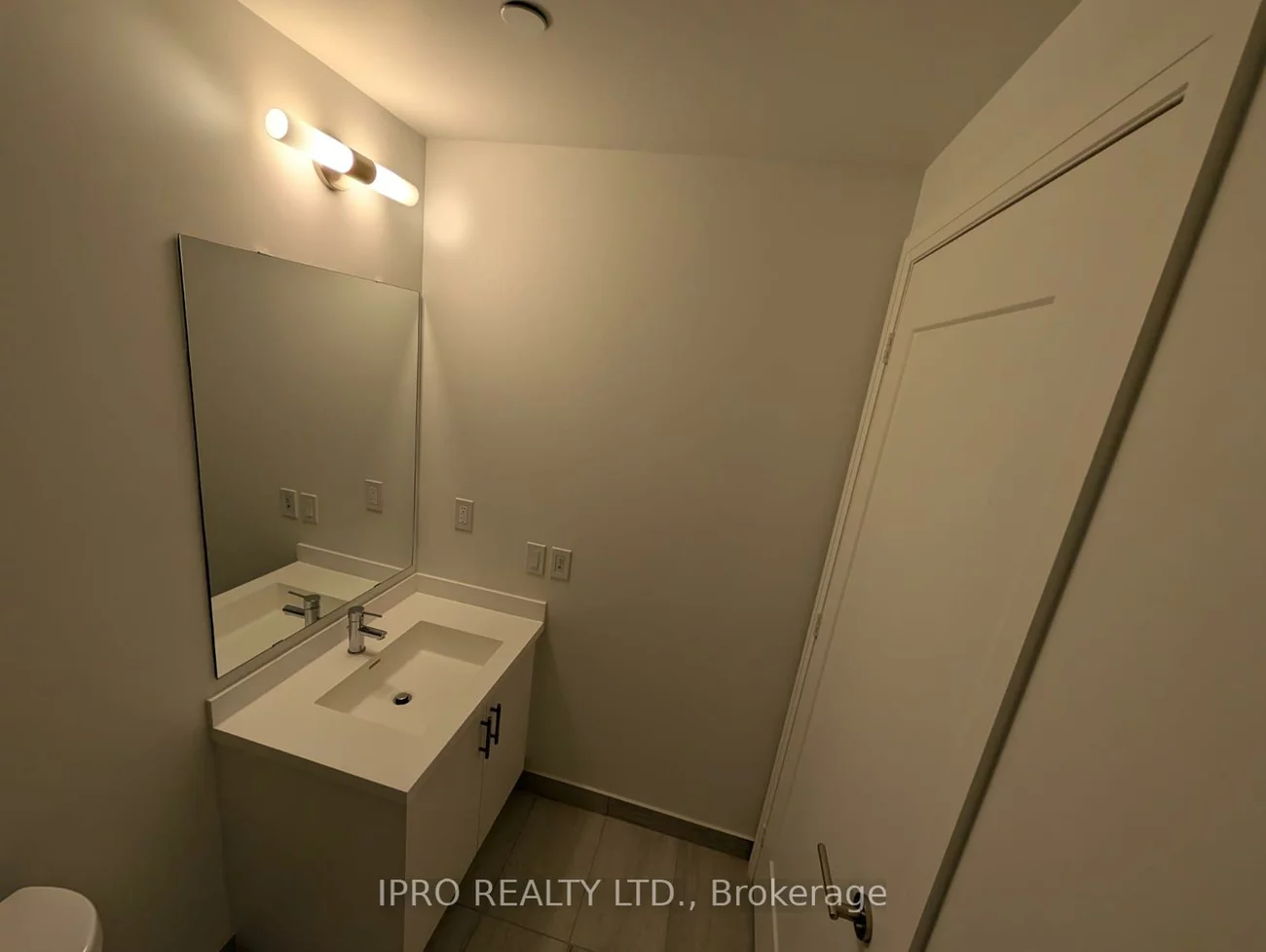 412, Silver Maple, 1010 - JM Joshua Meadows, Oakville