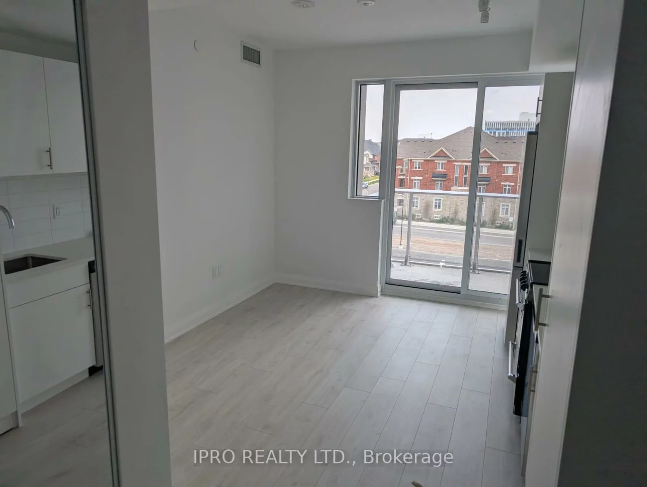 412, Silver Maple, 1010 - JM Joshua Meadows, Oakville