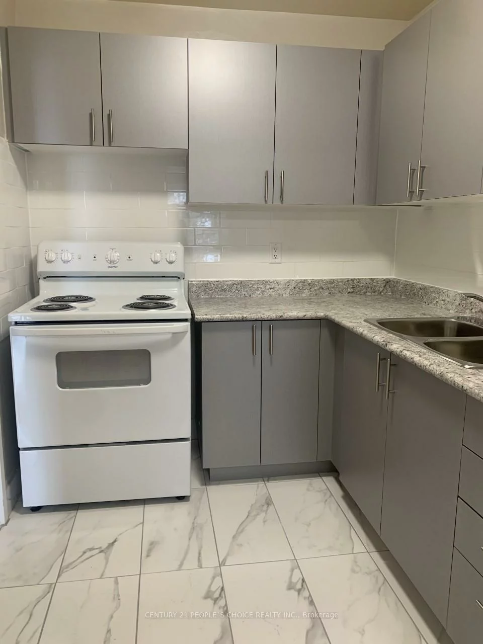 1030, Pearson, 1003 - CP College Park, Oakville