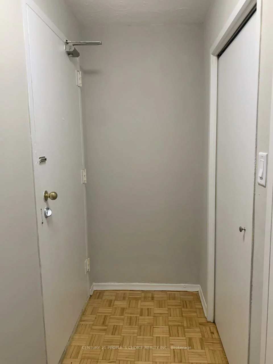 1030, Pearson, 1003 - CP College Park, Oakville
