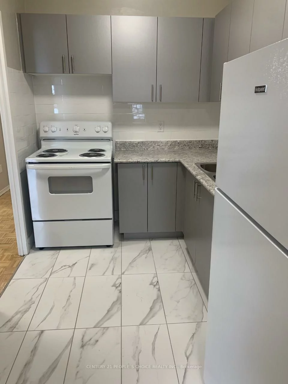 1030, Pearson, 1003 - CP College Park, Oakville
