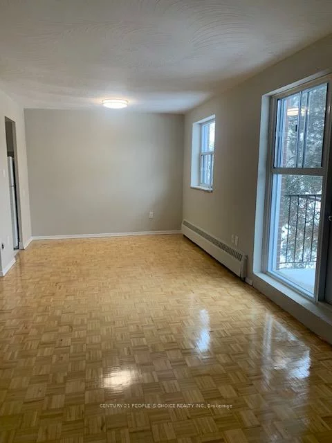 1030, Pearson, 1003 - CP College Park, Oakville