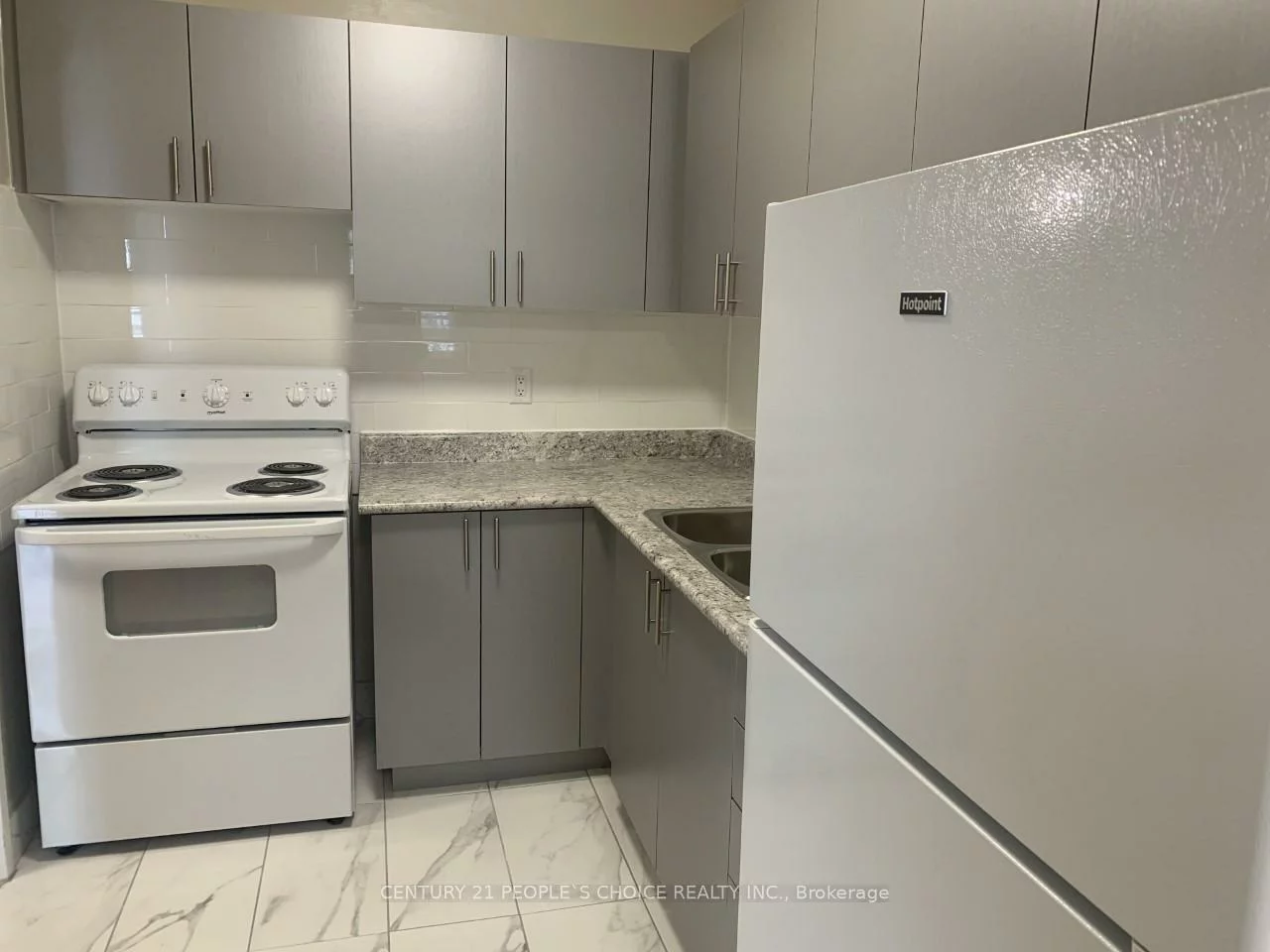 1030, Pearson, 1003 - CP College Park, Oakville