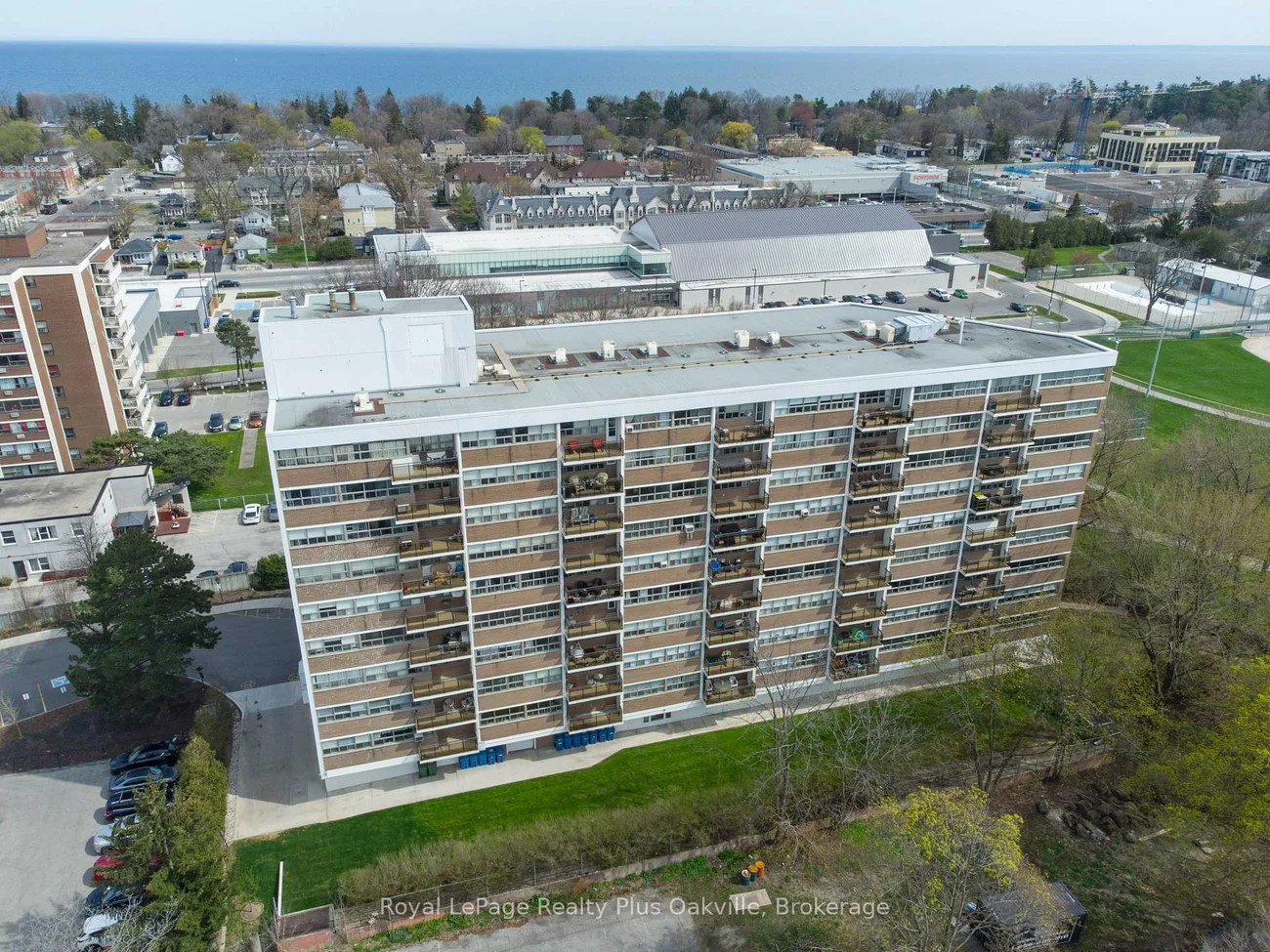212, Kerr, 1002 - CO Central, Oakville