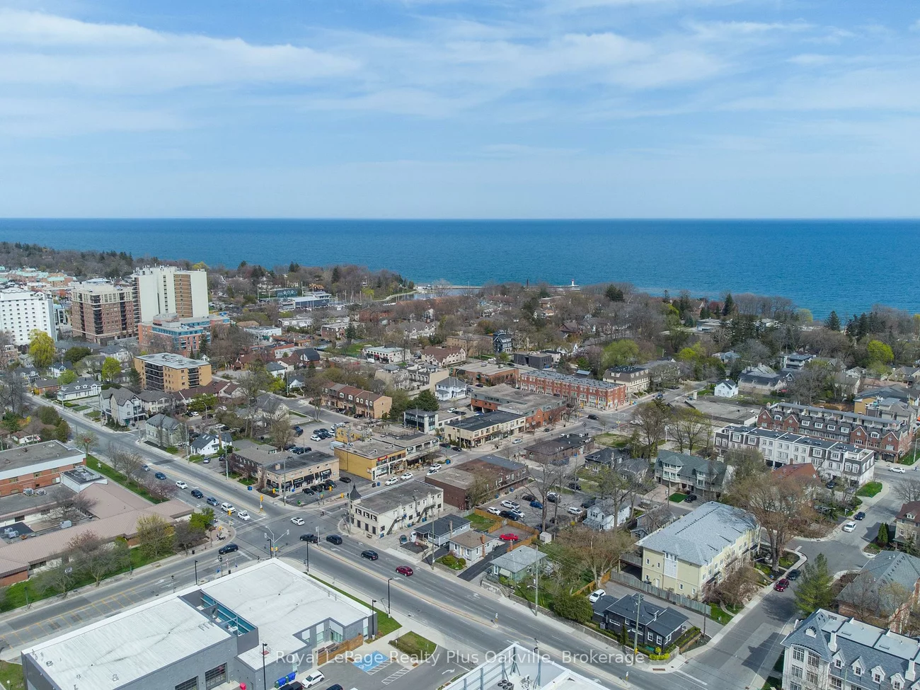 212, Kerr, 1002 - CO Central, Oakville