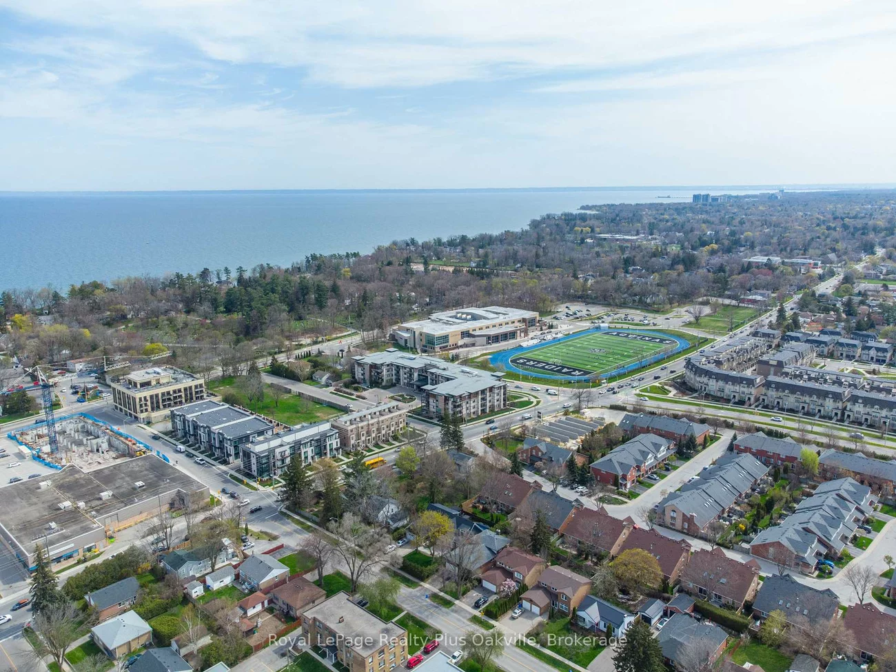 212, Kerr, 1002 - CO Central, Oakville