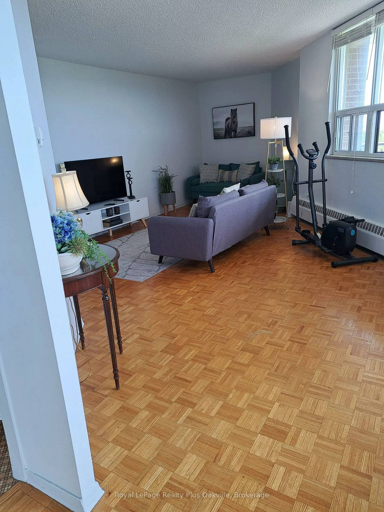 212, Kerr, 1002 - CO Central, Oakville