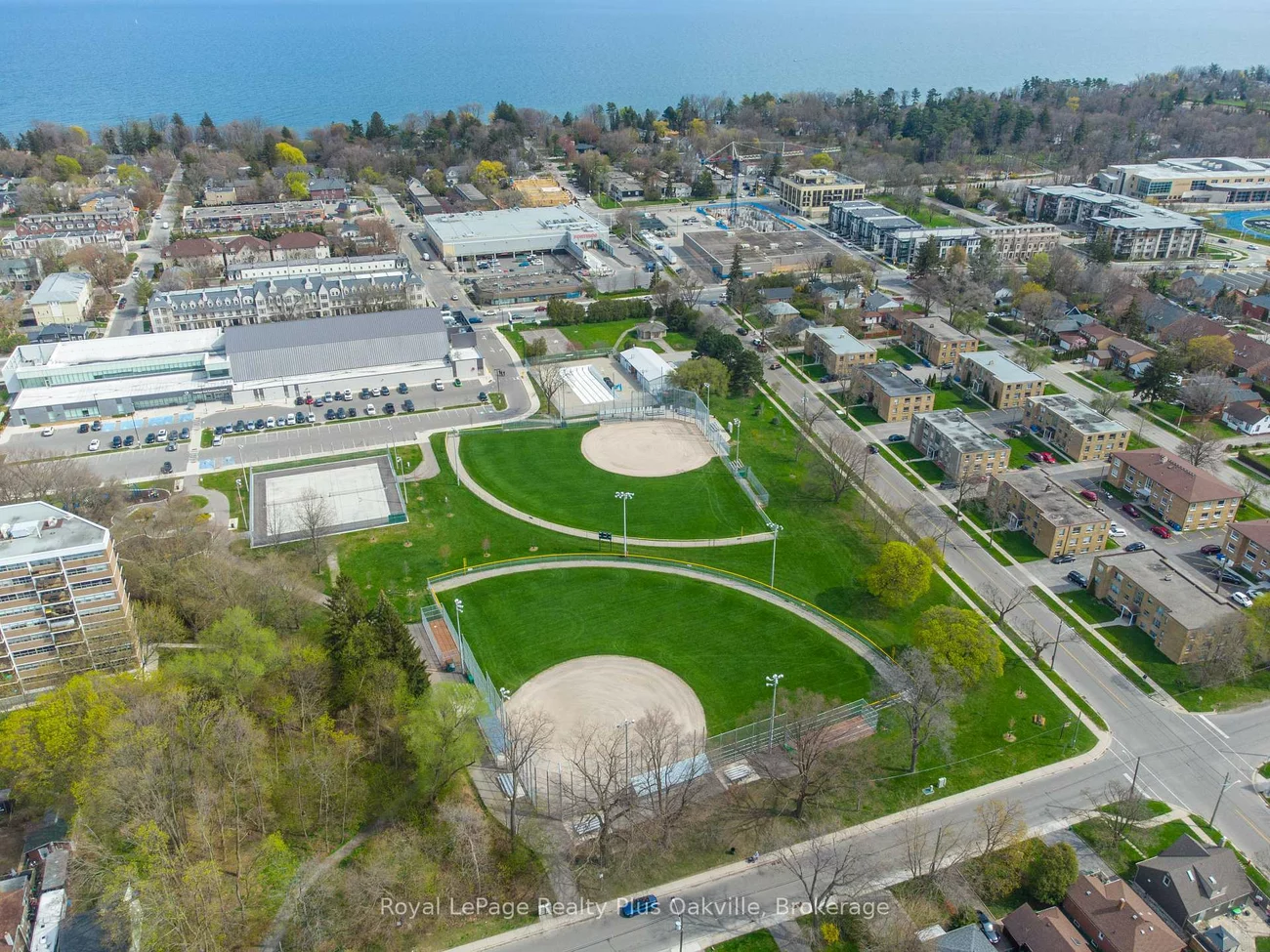 212, Kerr, 1002 - CO Central, Oakville