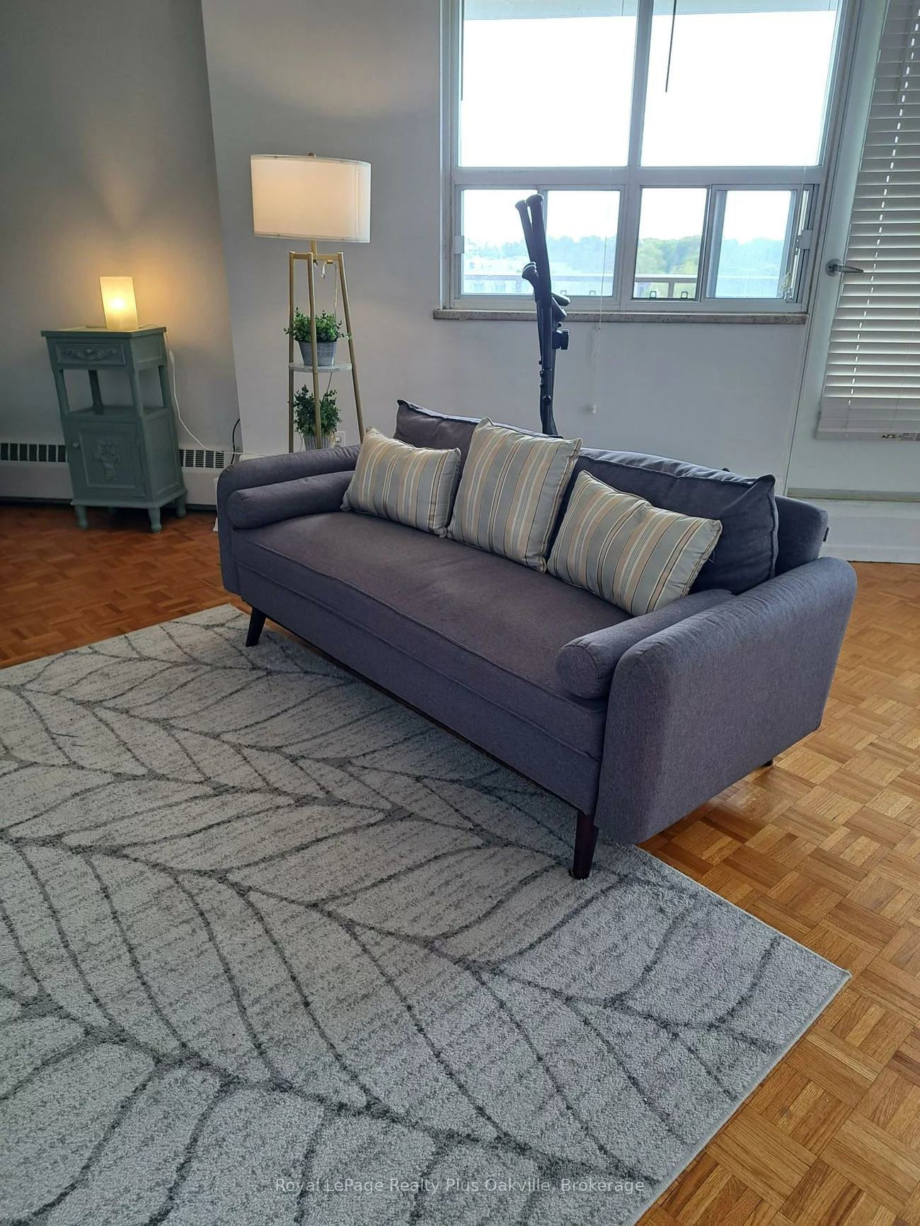 212, Kerr, 1002 - CO Central, Oakville