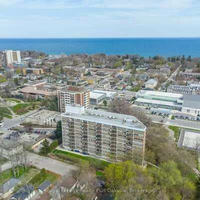 212, Kerr, 1002 - CO Central, Oakville