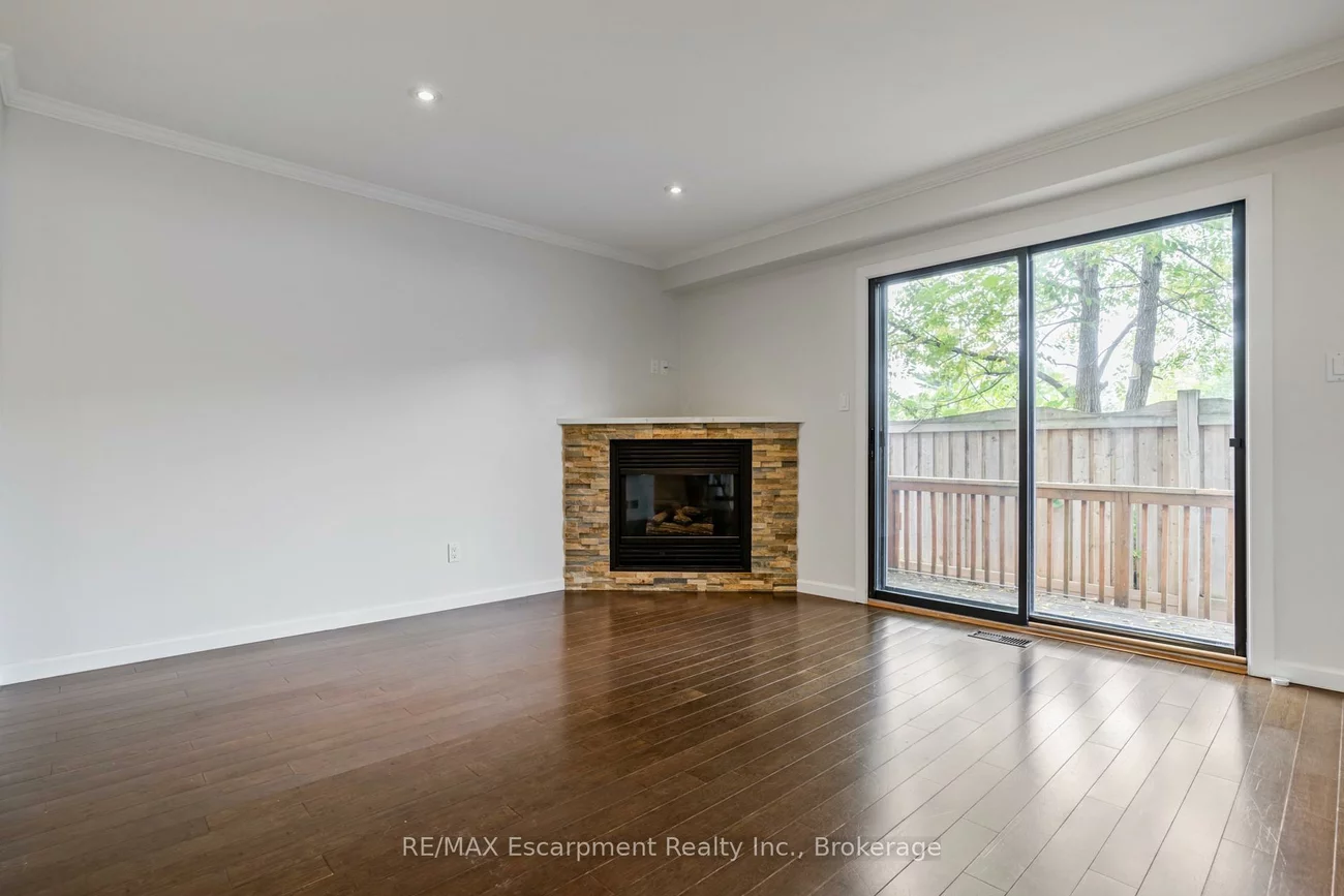 1580, Reeves, 1007 - GA Glen Abbey, Oakville