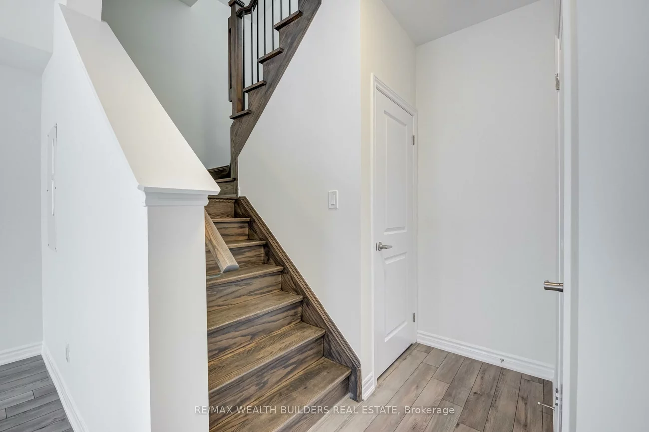 349, Wheat Boom, 1010 - JM Joshua Meadows, Oakville