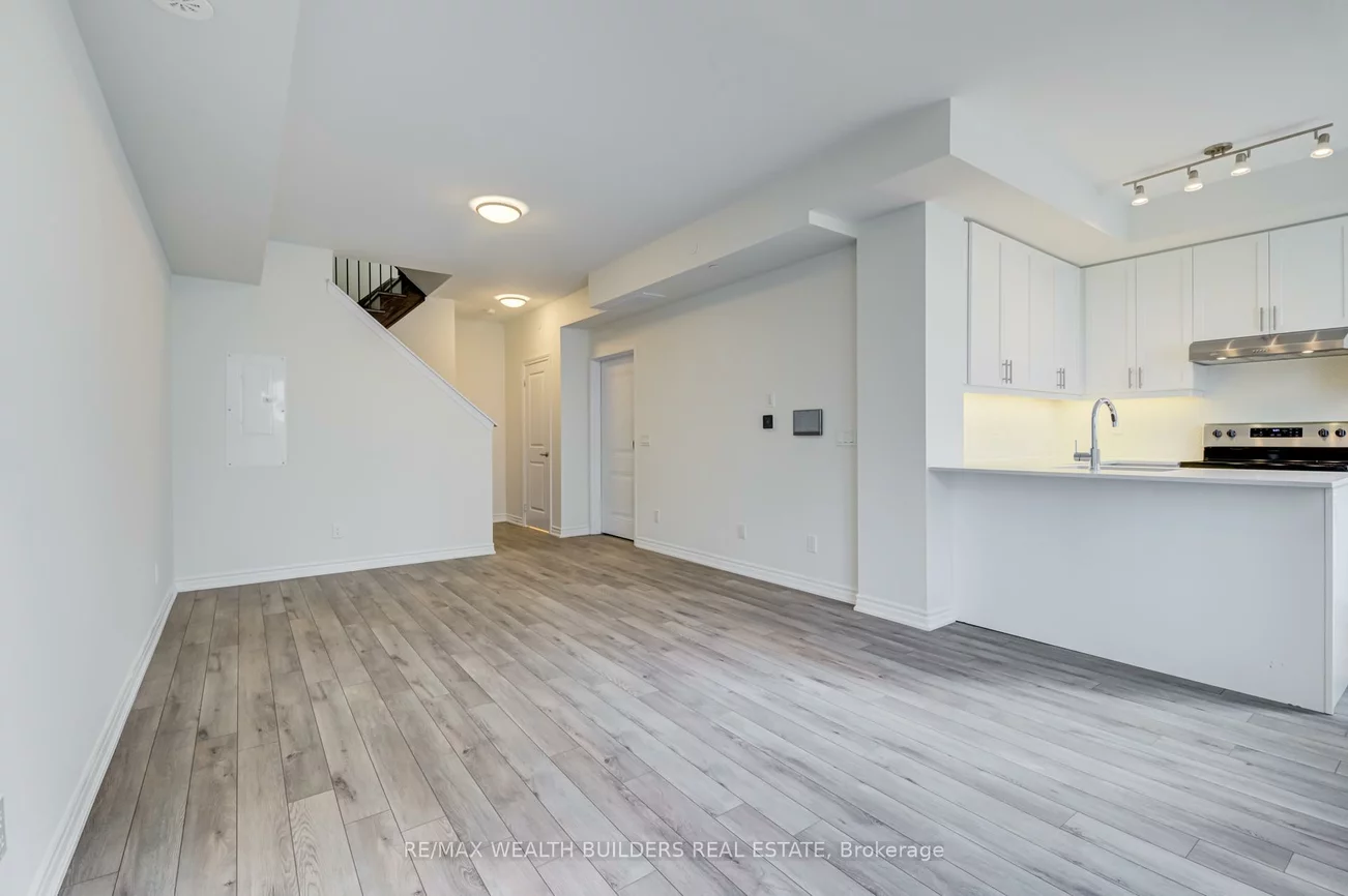 349, Wheat Boom, 1010 - JM Joshua Meadows, Oakville