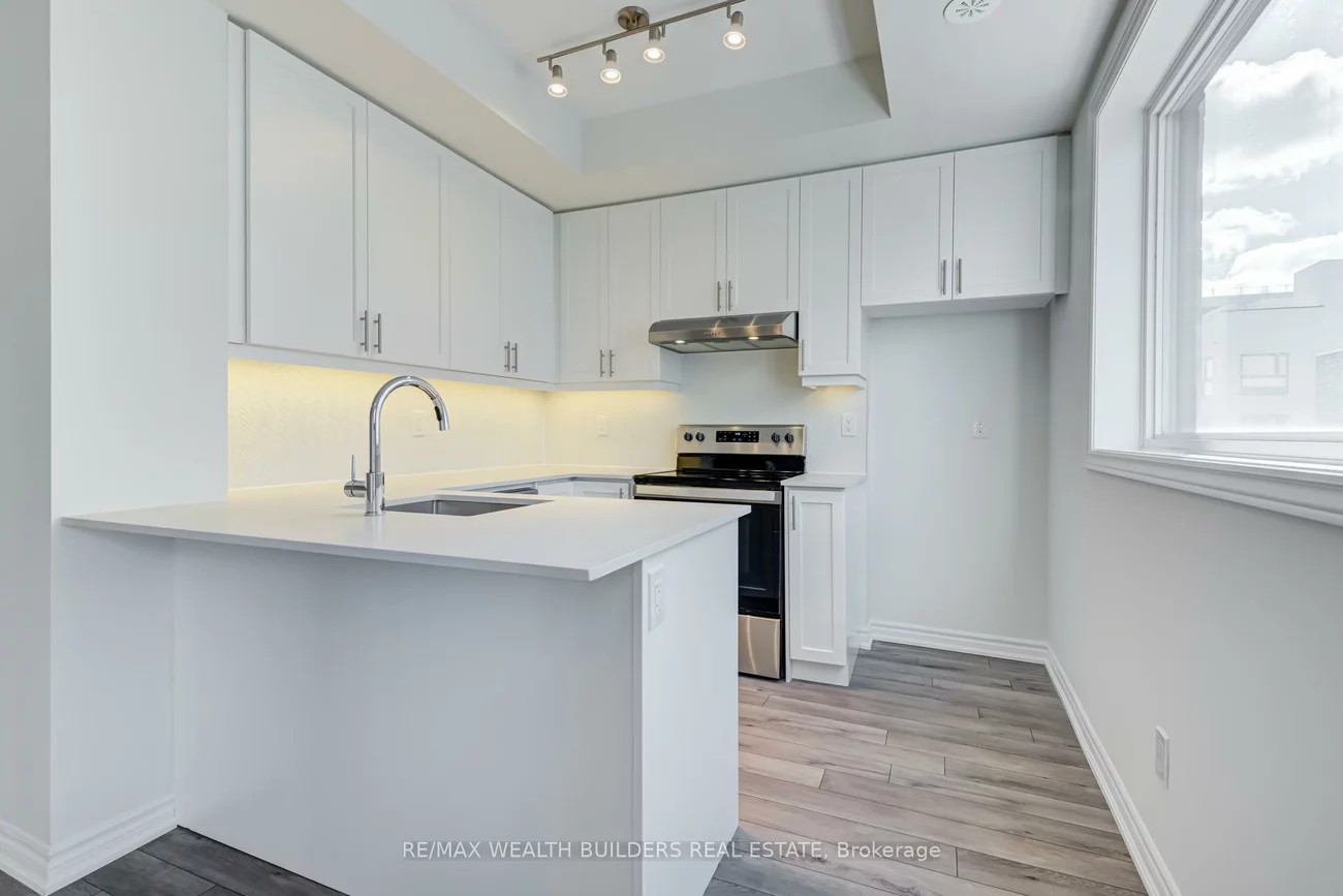 349, Wheat Boom, 1010 - JM Joshua Meadows, Oakville