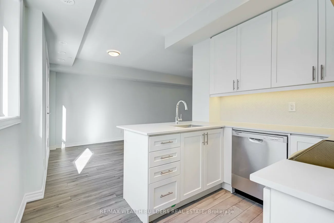 349, Wheat Boom, 1010 - JM Joshua Meadows, Oakville