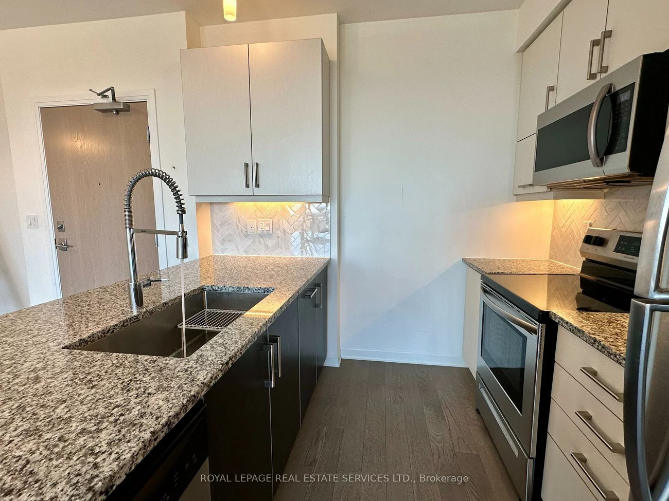 3028, Creekshore, 1008 - GO Glenorchy, Oakville