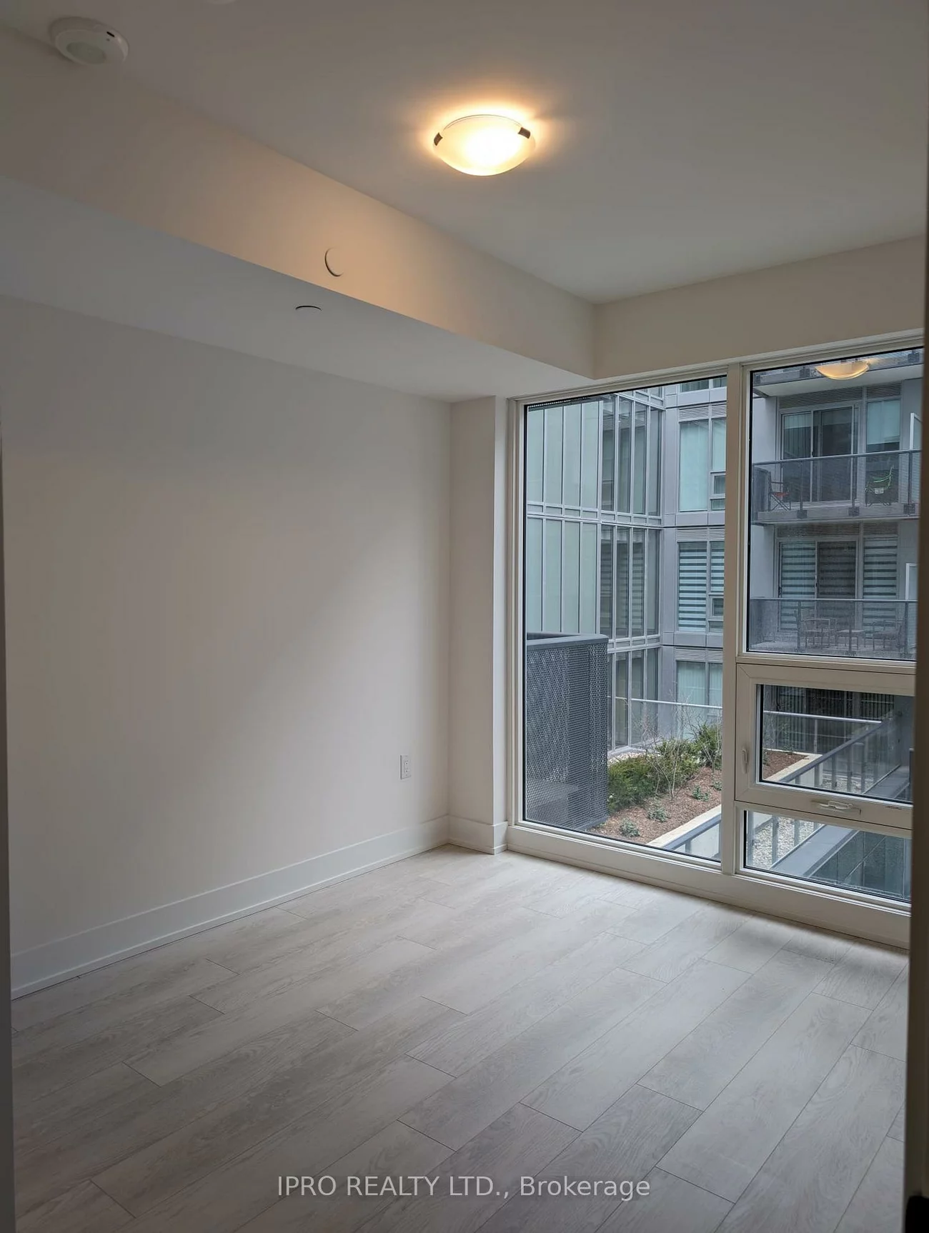 2450, Old Bronte, 1019 - WM Westmount, Oakville