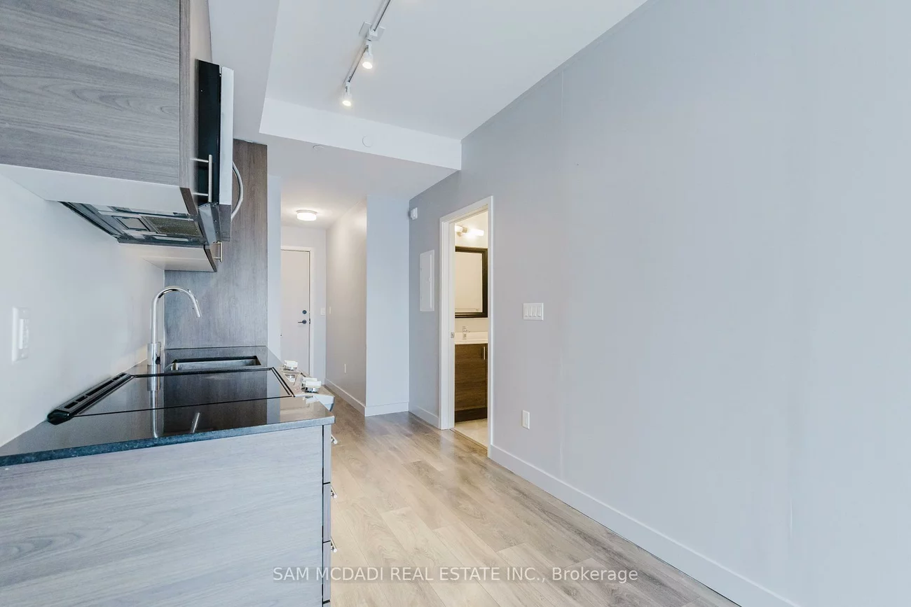 168, Sabina, 1008 - GO Glenorchy, Oakville