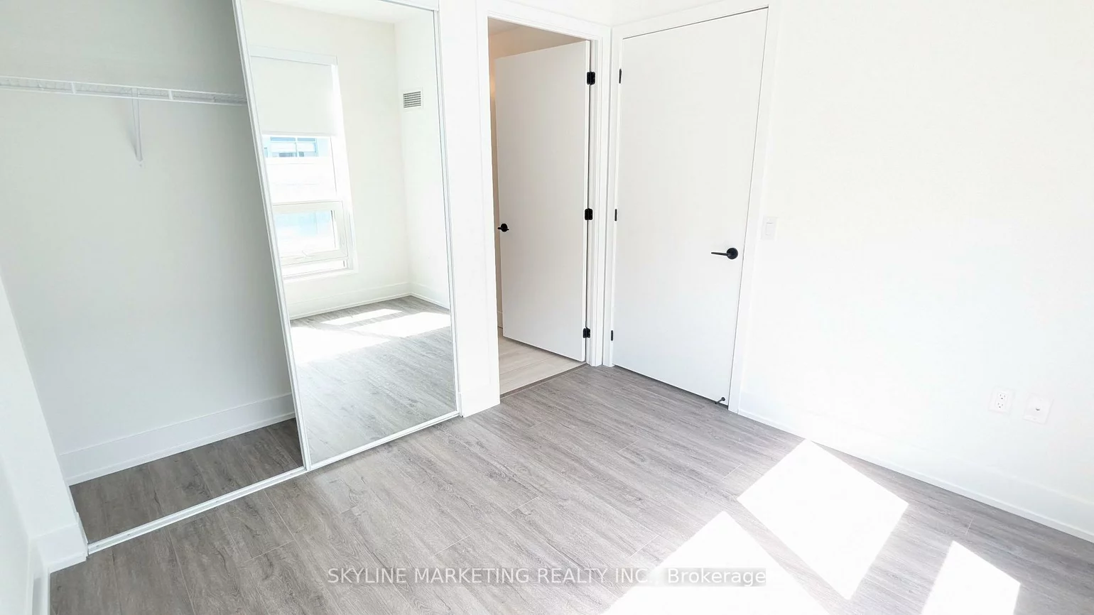 2450, Old Bronte, 1019 - WM Westmount, Oakville