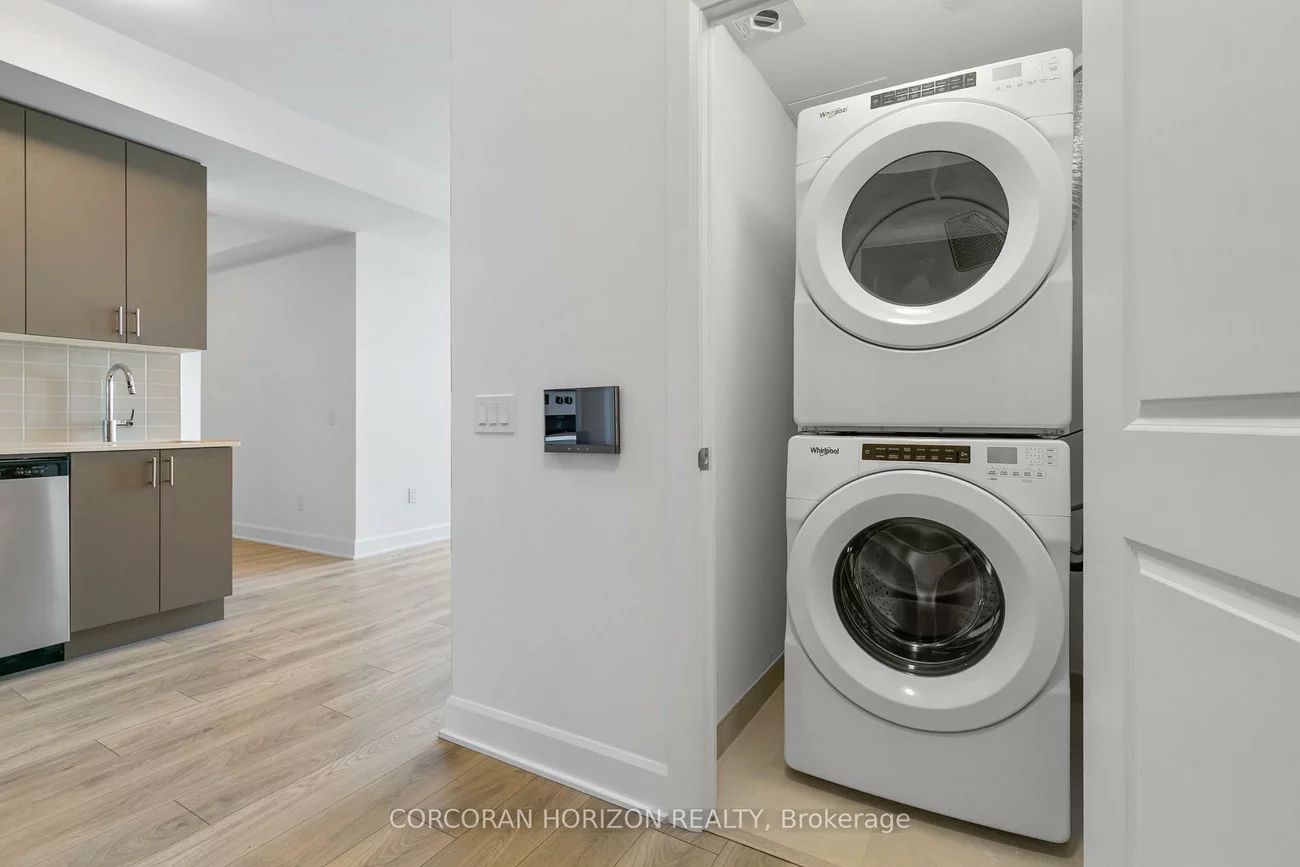 3240, William Coltson, 1010 - JM Joshua Meadows, Oakville