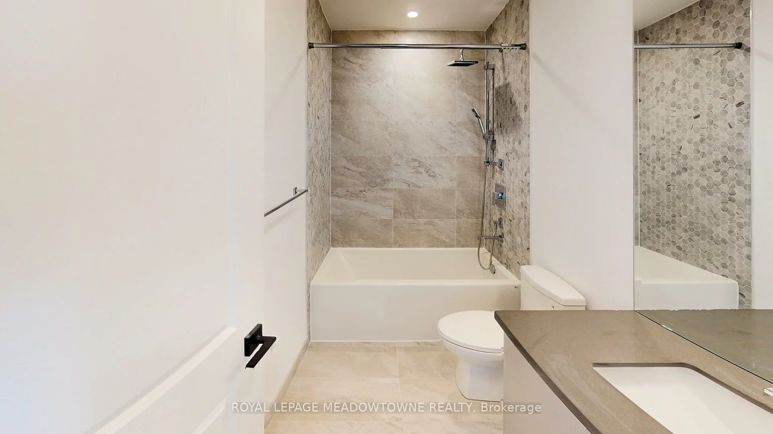 2481, Tauton, 1015 - RO River Oaks, Oakville