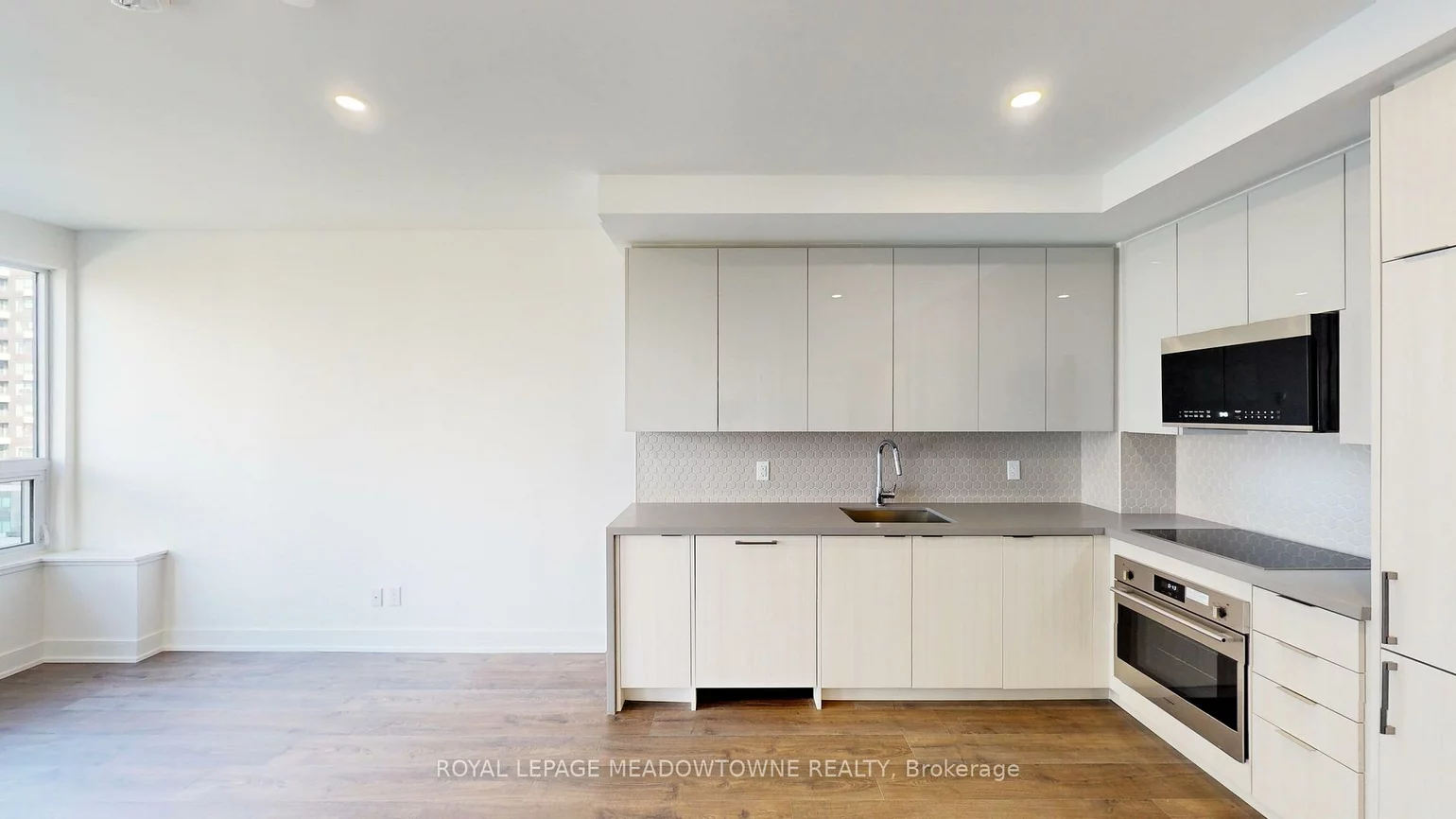 2481, Tauton, 1015 - RO River Oaks, Oakville